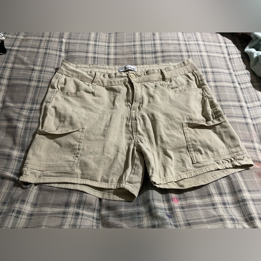 Blue Pearl shorts size 16